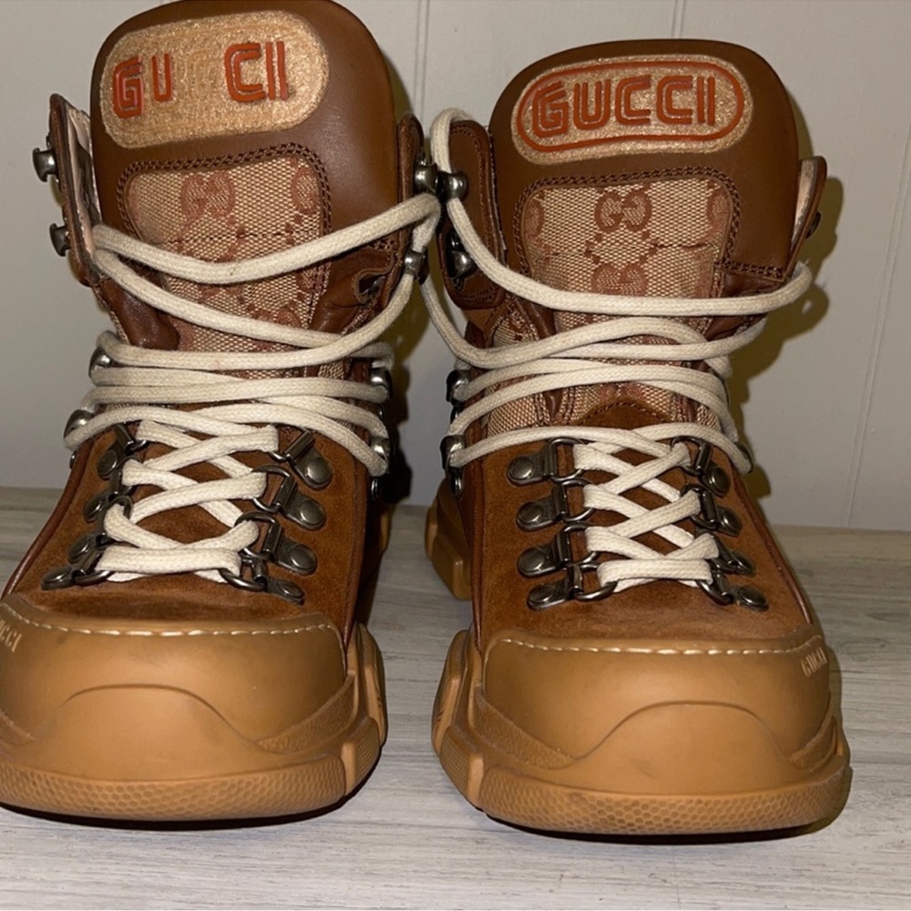 Gucci Monogram Flashstrek boot
